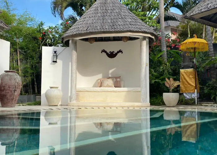 Unique 3br With Pool 5 Minute Walk To The Pererenan Вилла Чангу