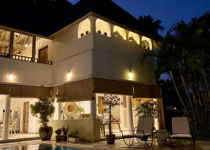 Unique 3br With Pool 5 Minute Walk To The Pererenan