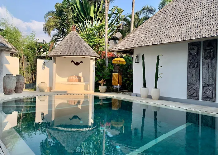 Unique 3br With Pool 5 Minute Walk To The Pererenan
