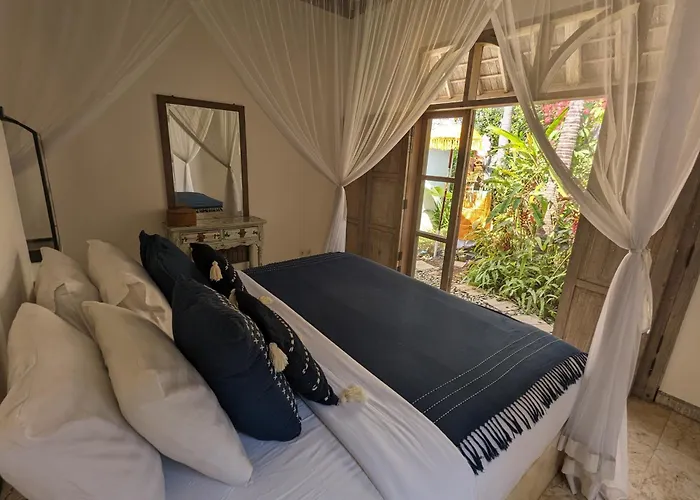 Unique 3br With Pool 5 Minute Walk To The Pererenan Вилла Чангу