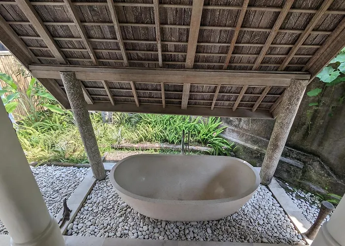 Вилла Unique 3br With Pool 5 Minute Walk To The Pererenan